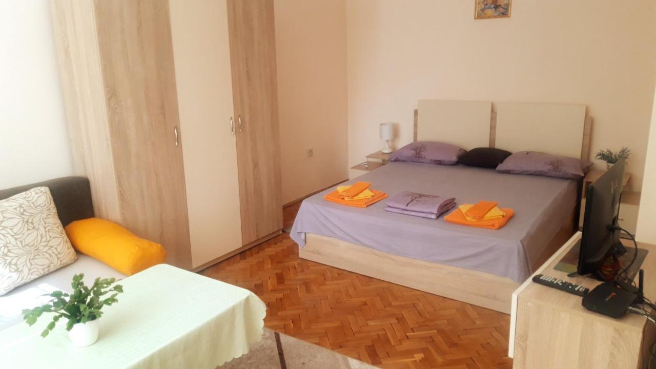 Central Apartment Силистра Экстерьер фото